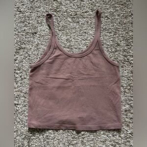 ARQ crop tank in taupe